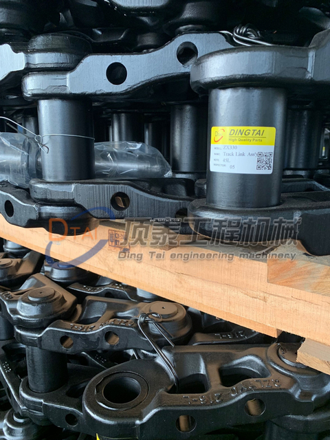 Precio de fábrica de las piezas ZX330 del tren de rodaje del excavador del conjunto de la cadena y del vínculo de la pista